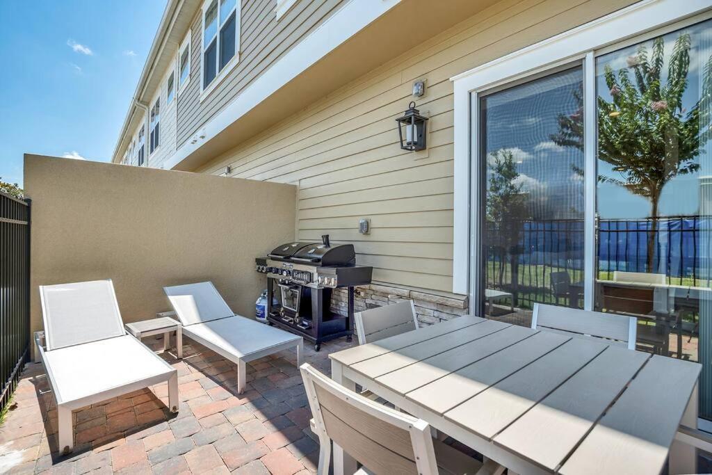 New Awesome Dream House, 5 Min To Ferienhaus